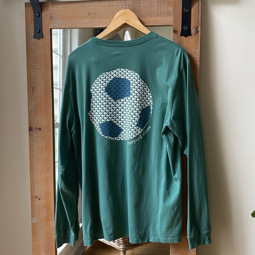 Vineyard Vines Soccer Whale Long Sleeve Pocket Tee Size M